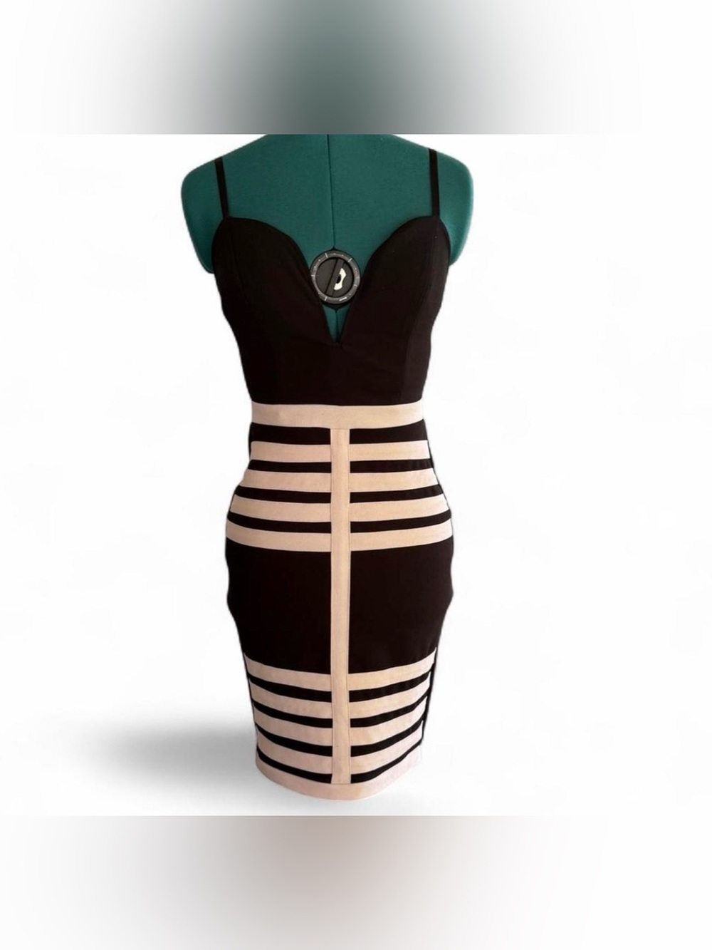 black and cream bodycon dress Forever 21 Striped Mini 24 Best Black-Tie Bridesmaid Sizes:XS NOTESSENTIALS Hidden back zipper/clasp